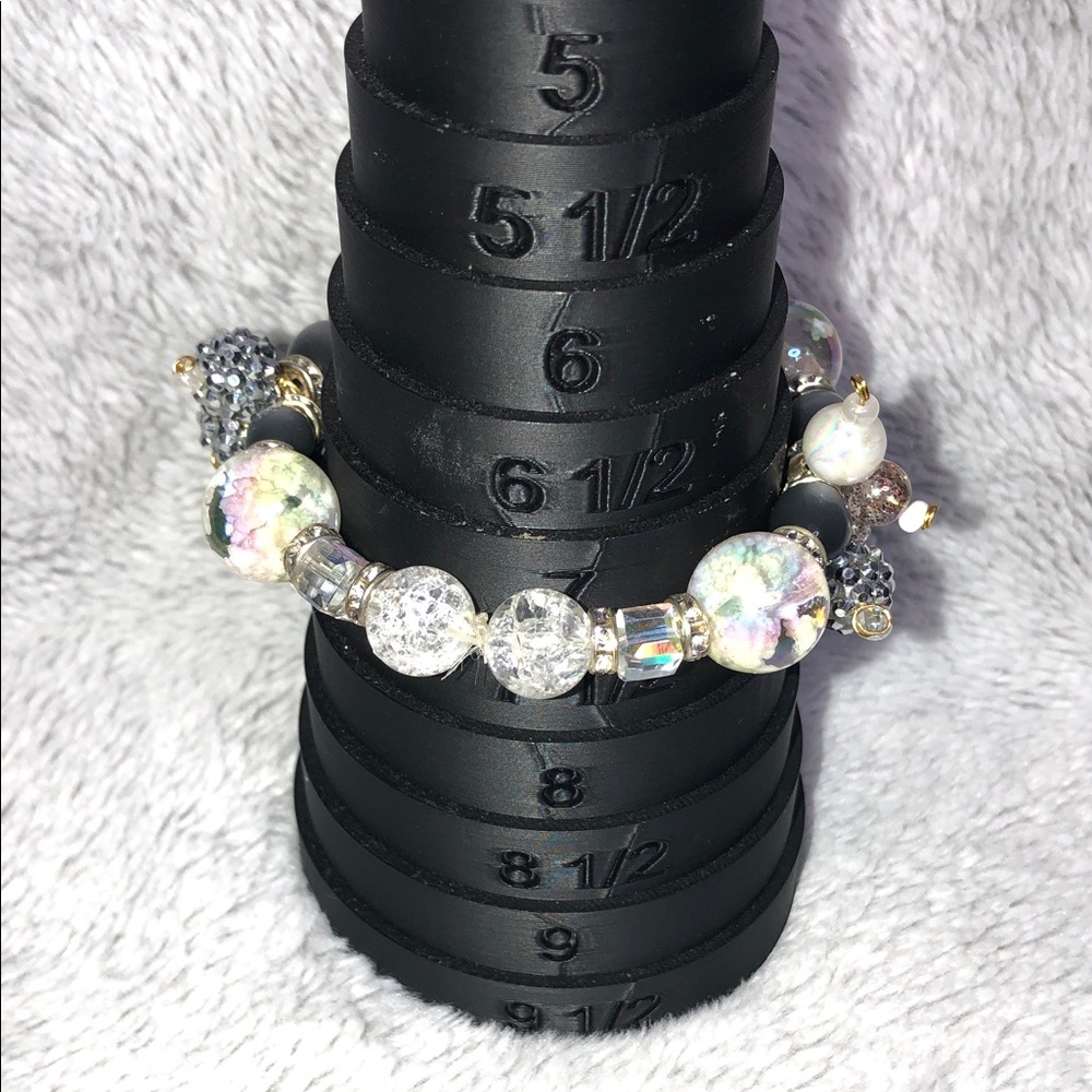 Handmade Beaded Bracelet, Size 7 with stretch